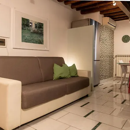 Bella Elena - Jewish Ghetto Apartment Rome